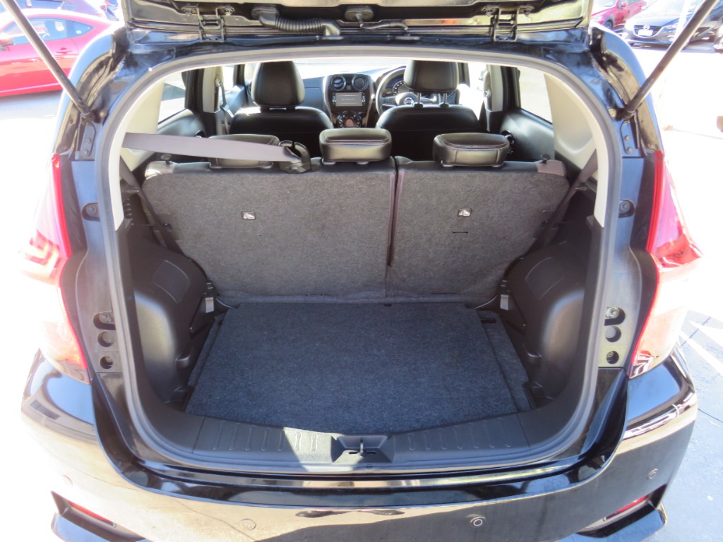 S8042710.jpg