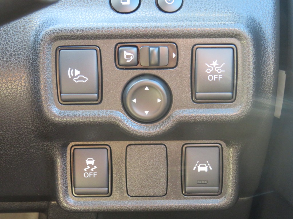S8042714.jpg