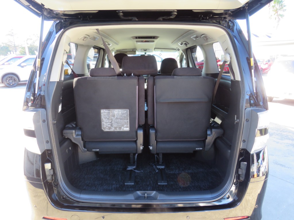 S8044011.jpg