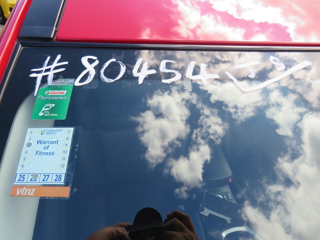 S8045421.jpg