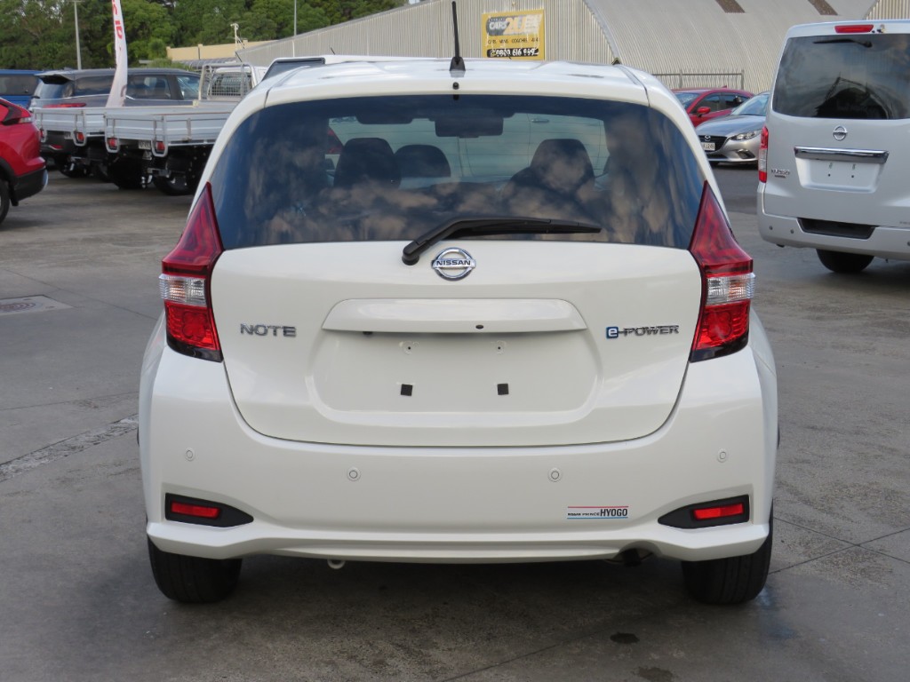 S804677.jpg