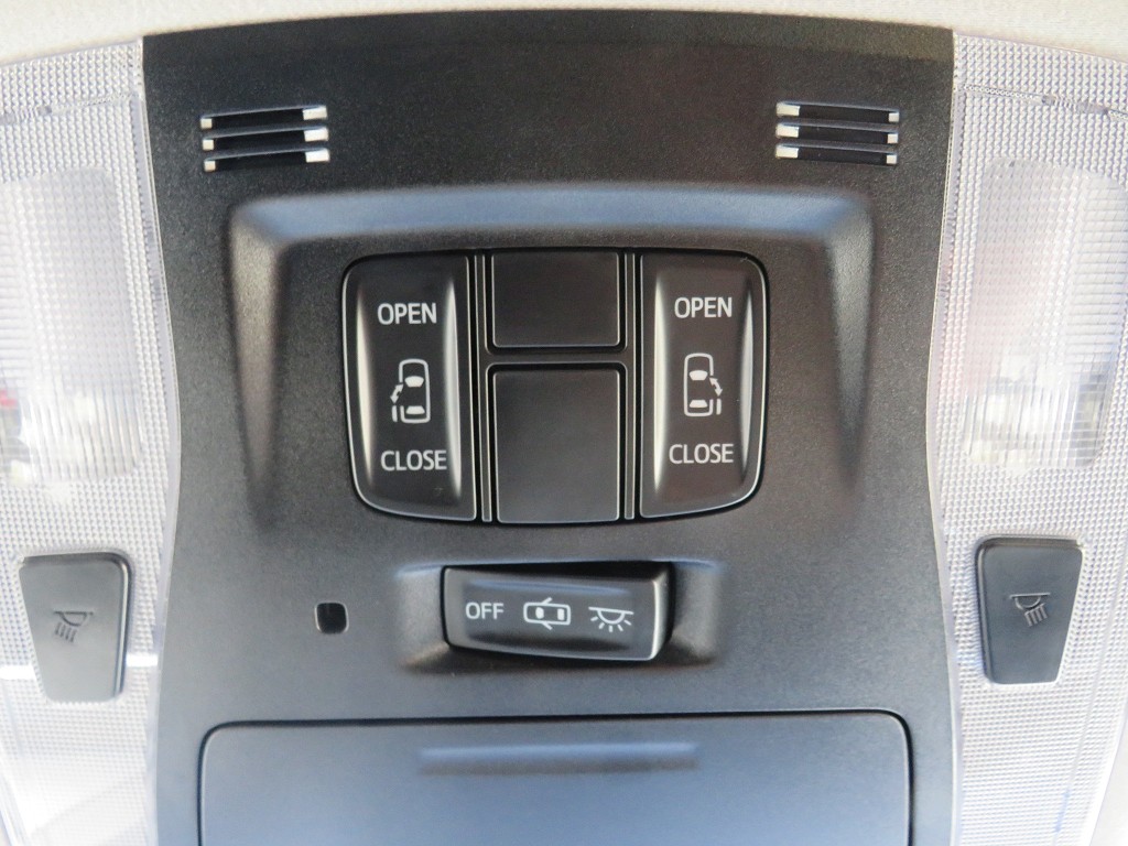 S8049819.jpg