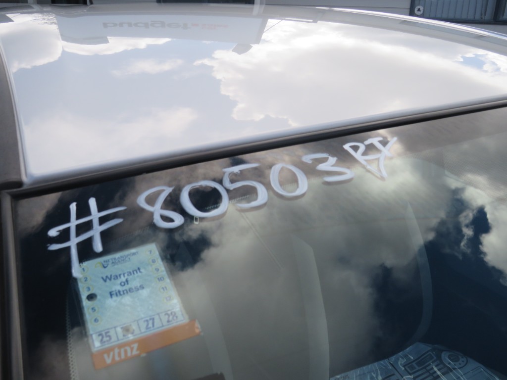 S8050318.jpg