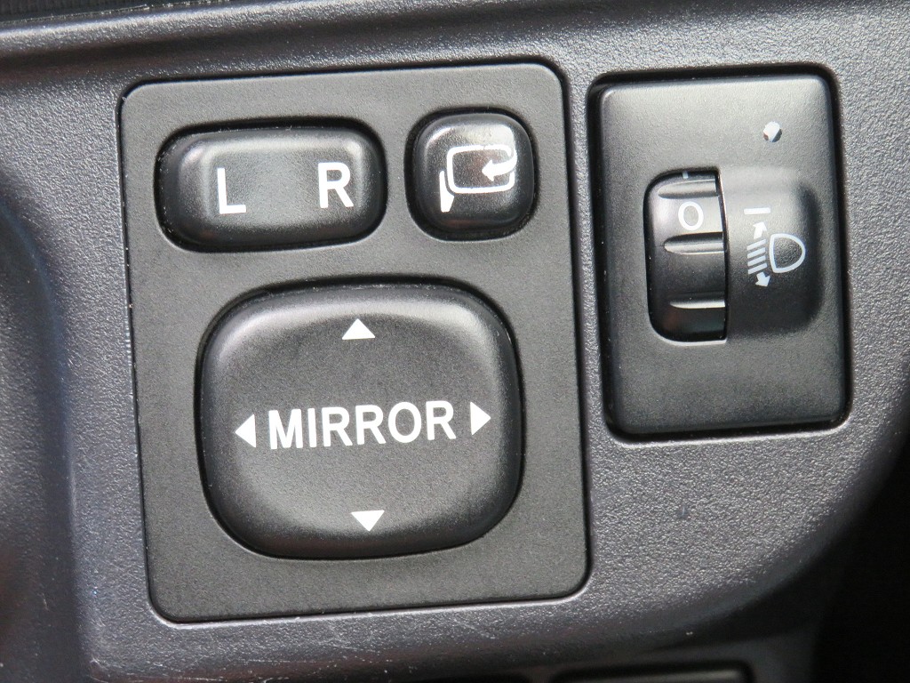 S8050718.jpg