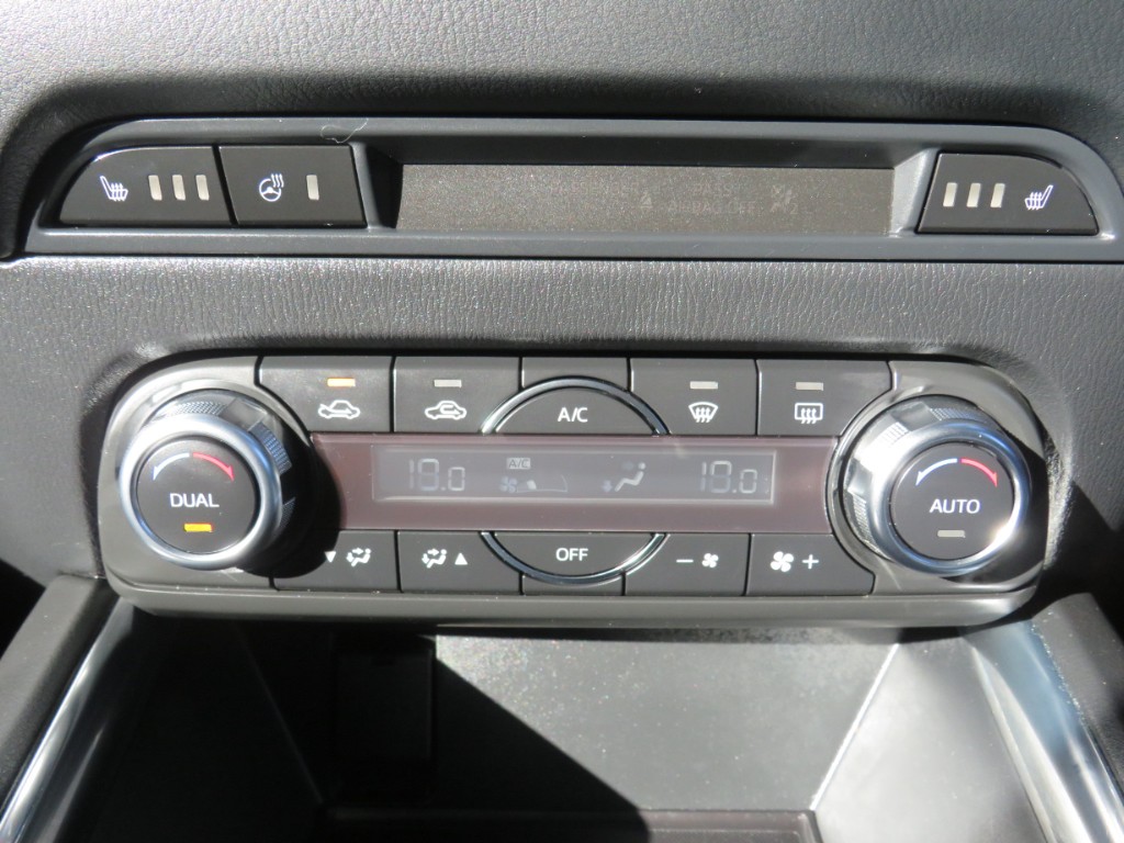 S8052317.jpg