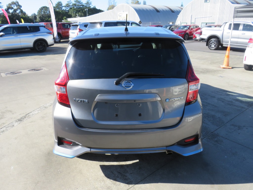 S805317.jpg