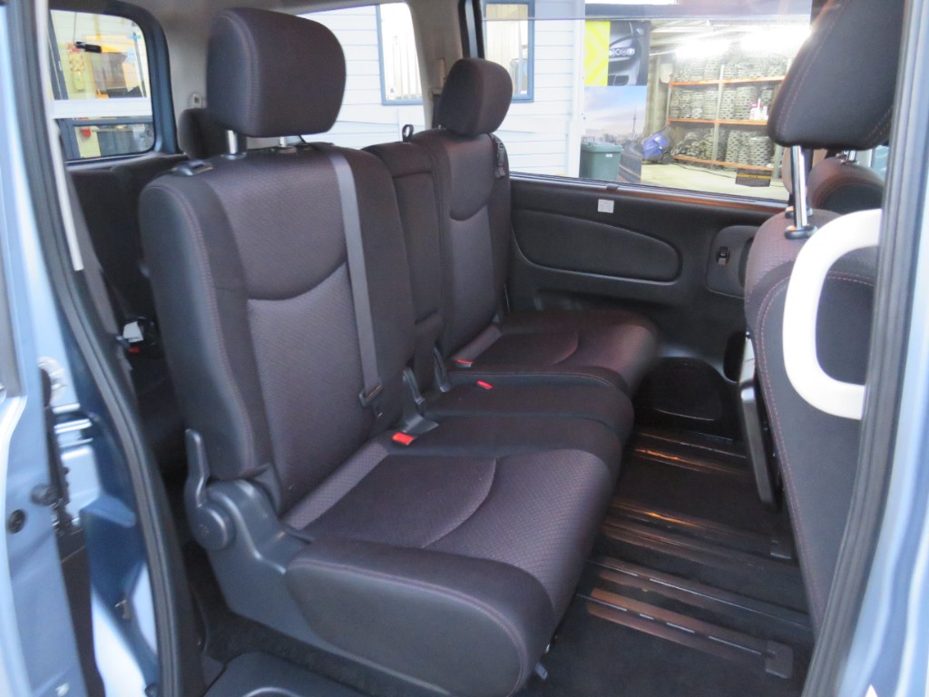 S8053712.jpg