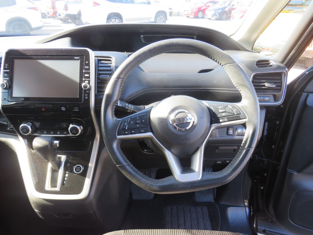 S8054015.jpg