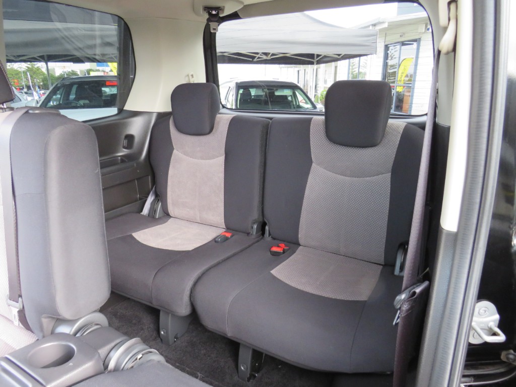 S8054112.jpg