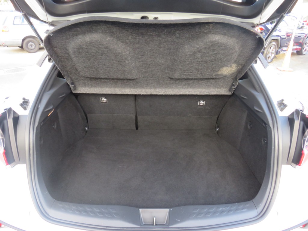 S8055212.jpg