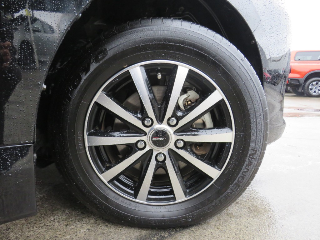 S8055710.jpg