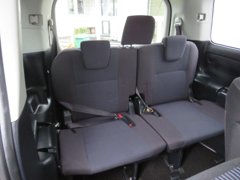 S8055714.jpg