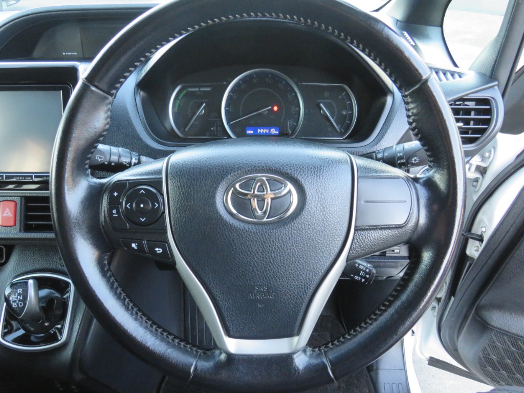 S8056415.jpg