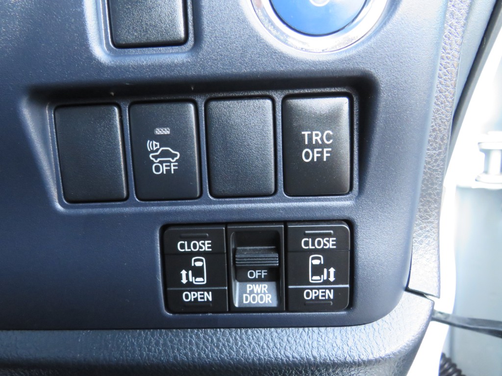 S8056419.jpg