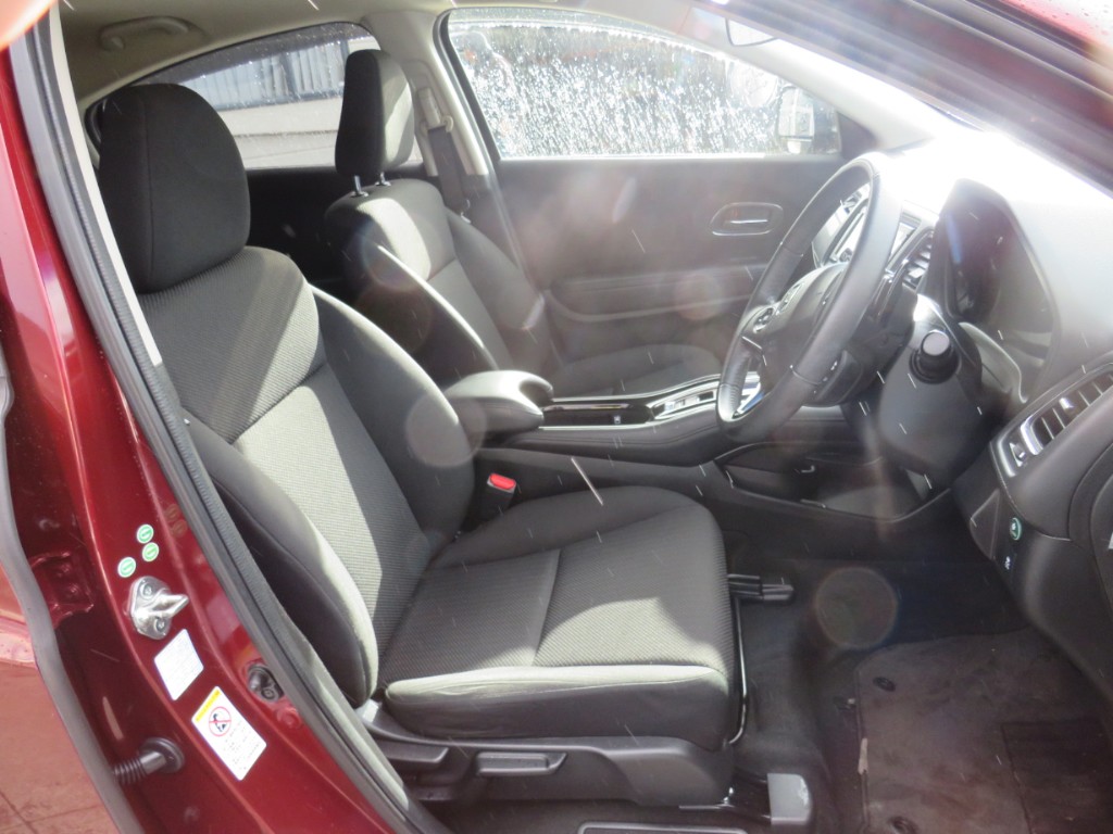 S8056812.jpg
