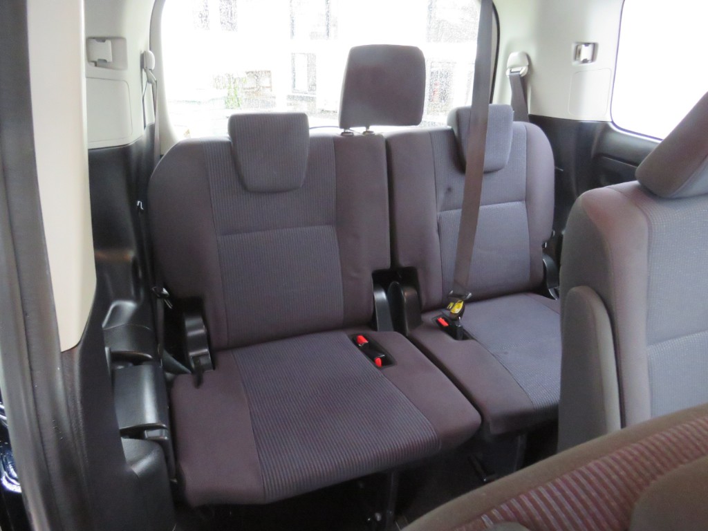 S8061113.jpg