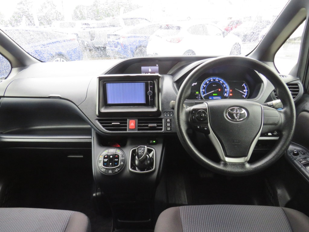 S8061114.jpg