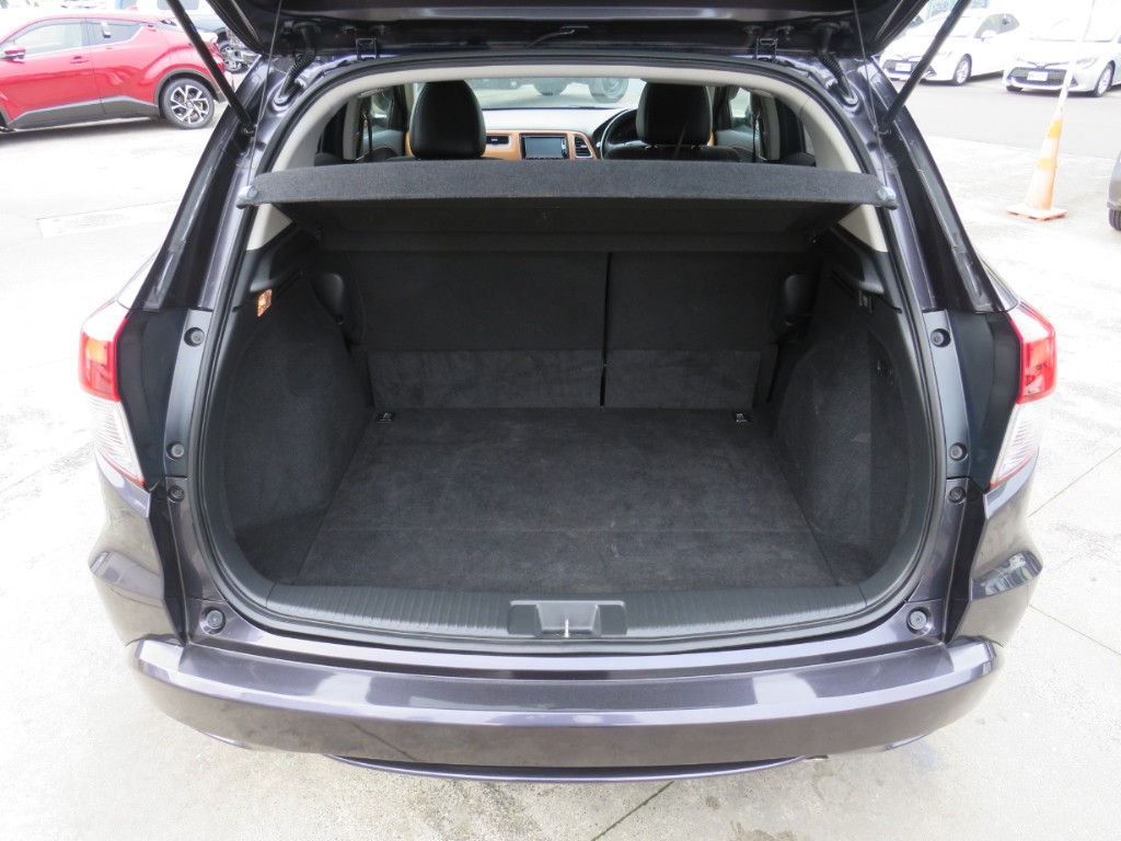 S8061911.jpg