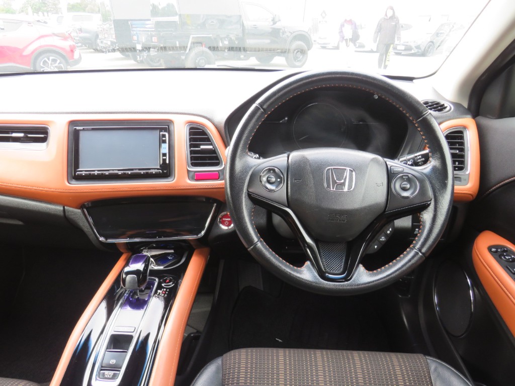 S8061914.jpg