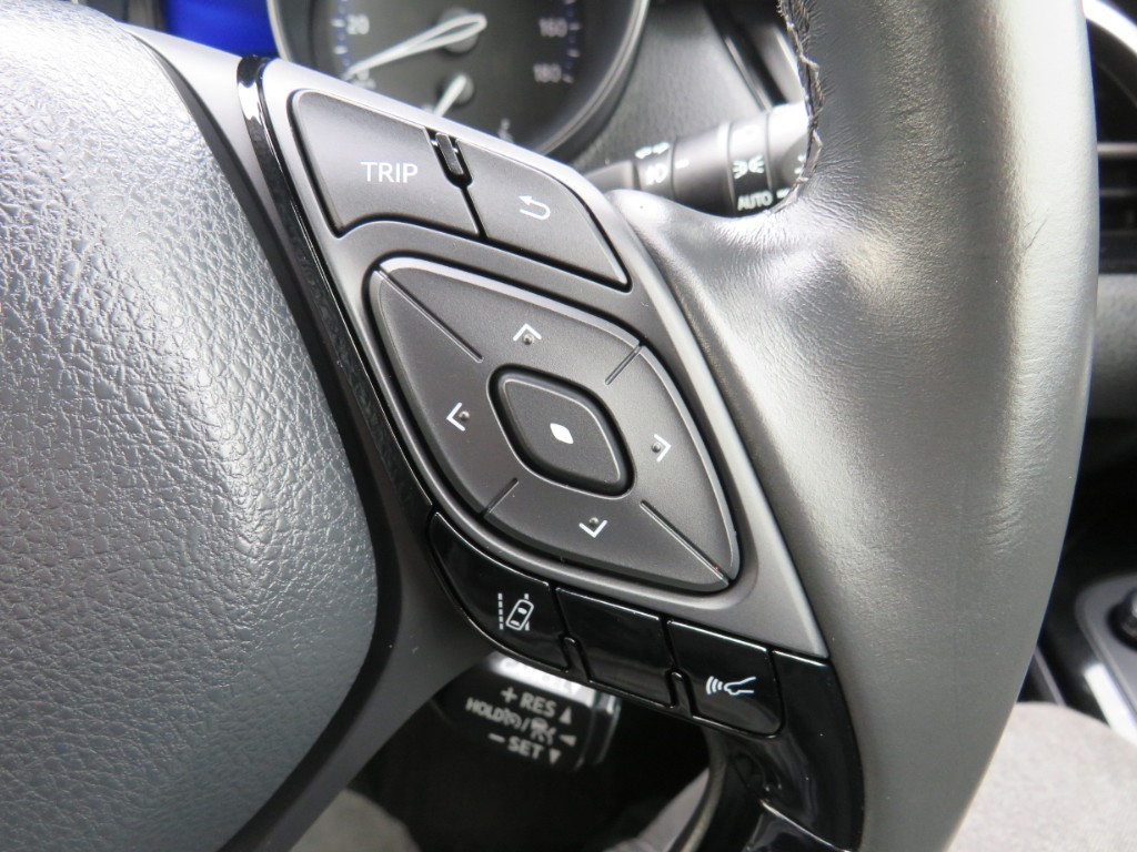 S8069915.jpg