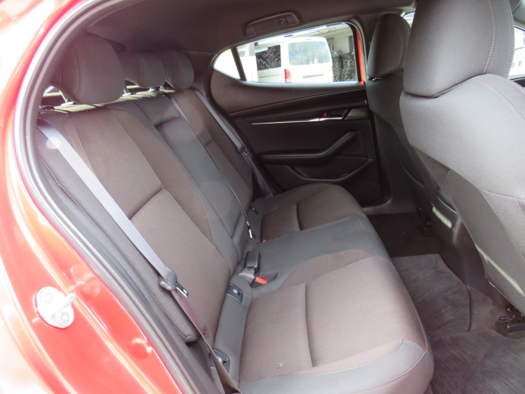 S8087911.jpg