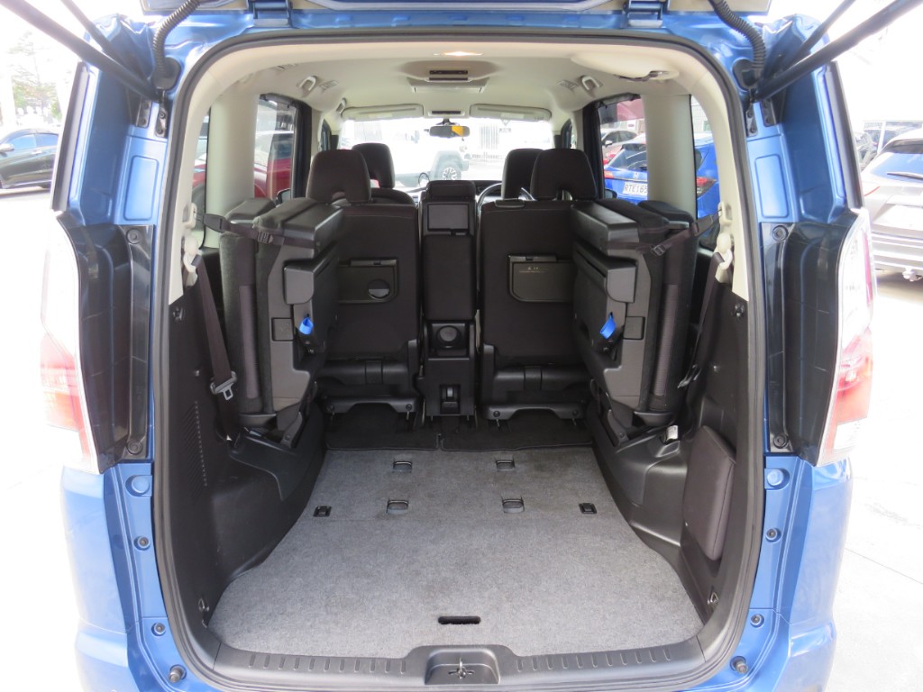 S8091411.jpg