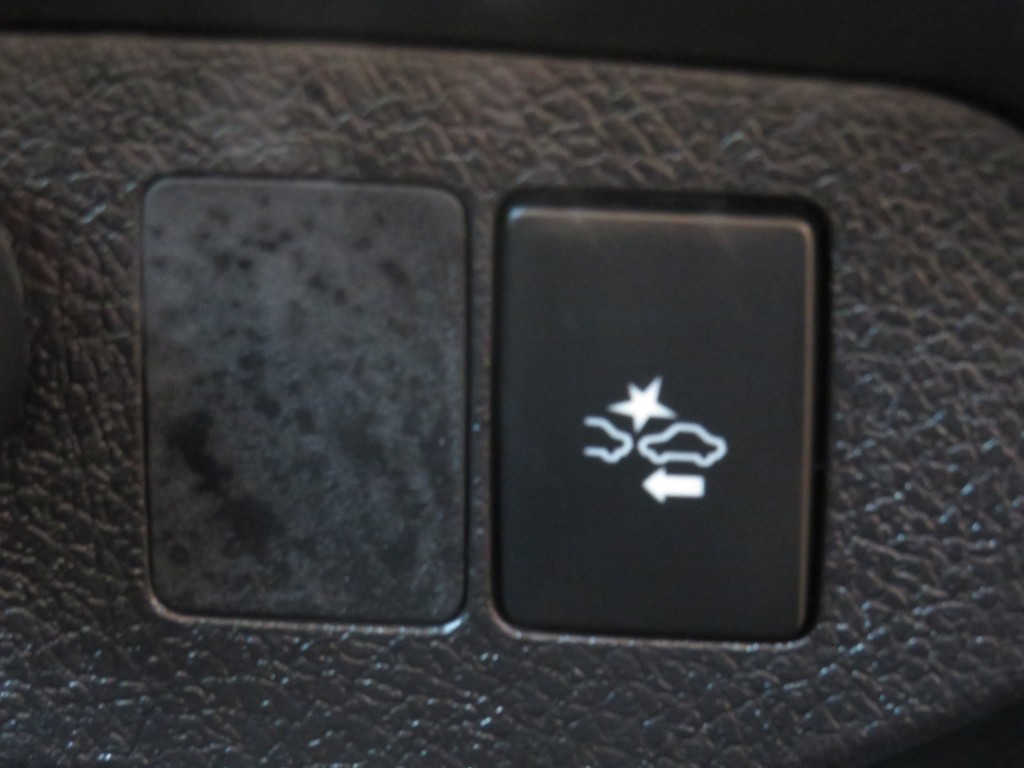 S8092120.jpg