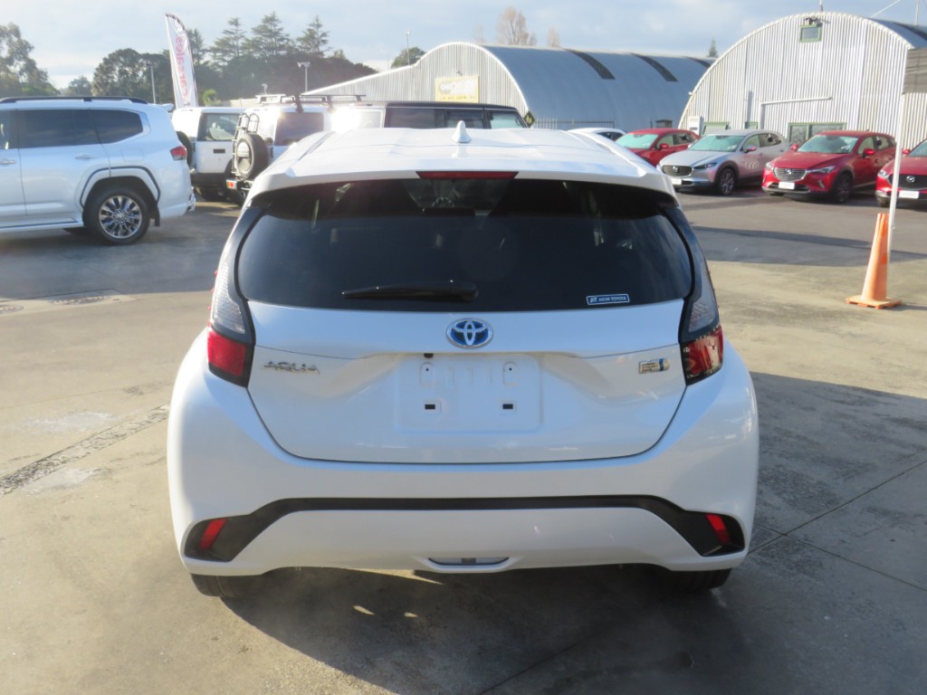S809556.jpg