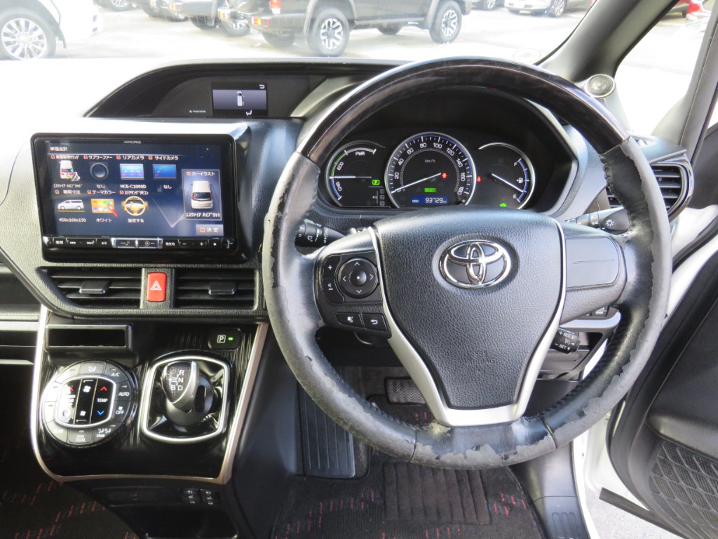 S8099113.jpg