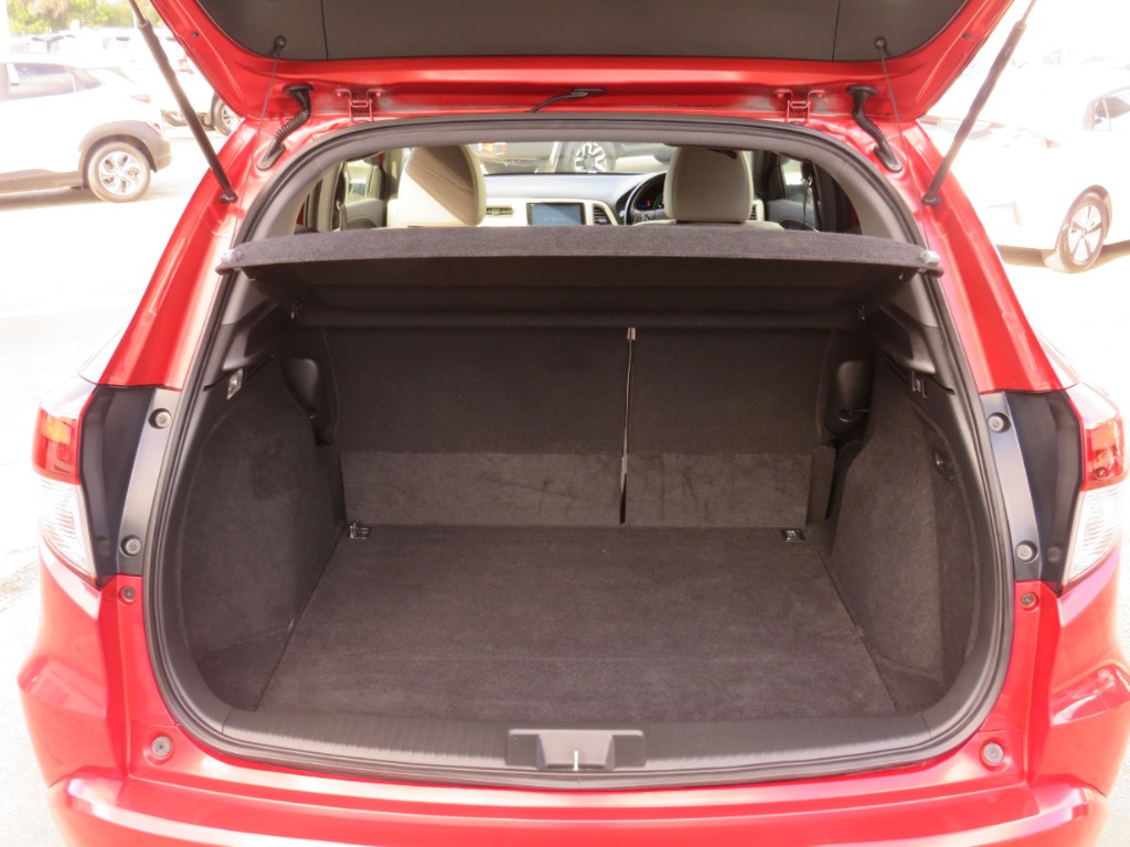 S8099311.jpg
