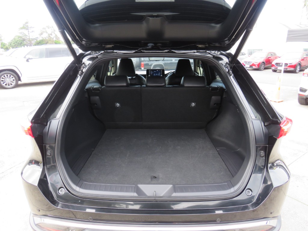 S8101810.jpg