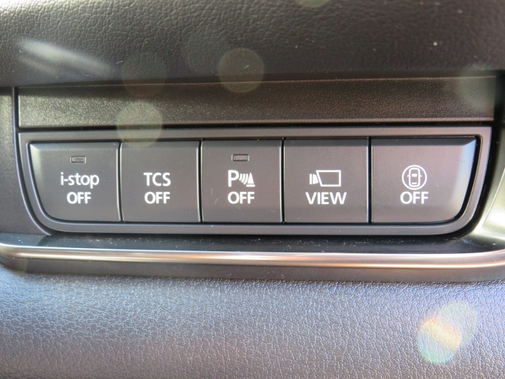 S8103014.jpg