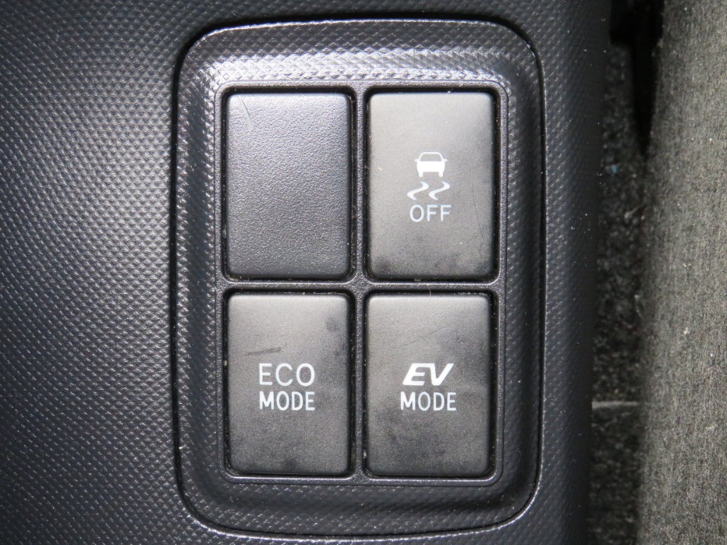 S8103516.jpg