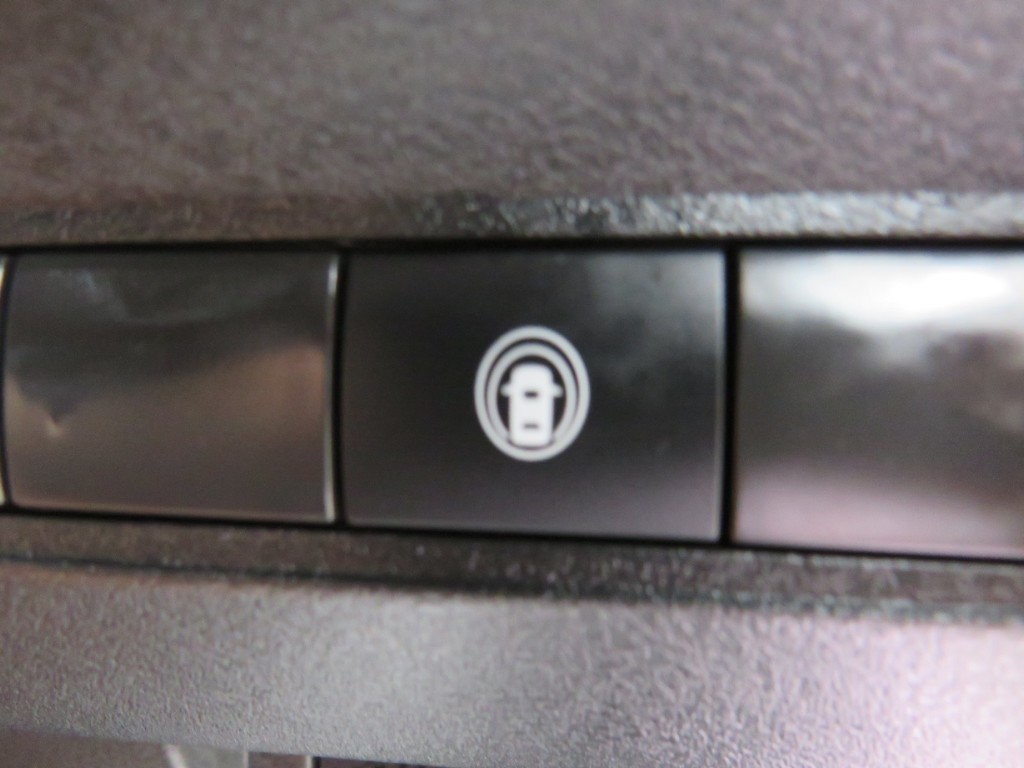S8103915.jpg