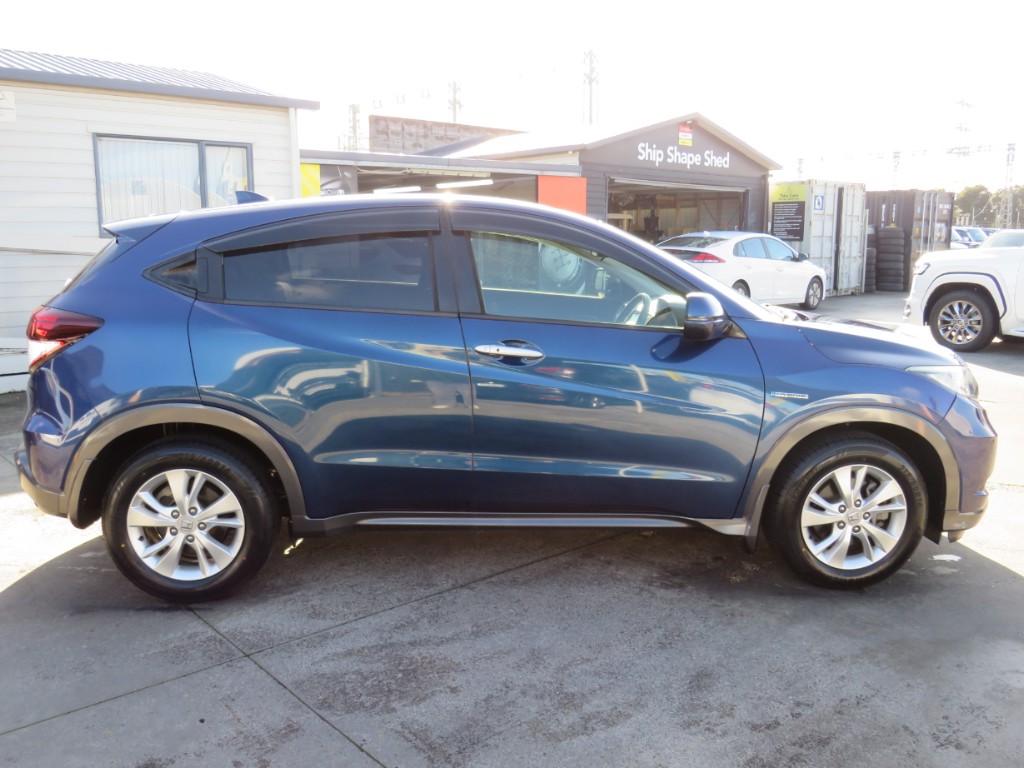 S810528.jpg