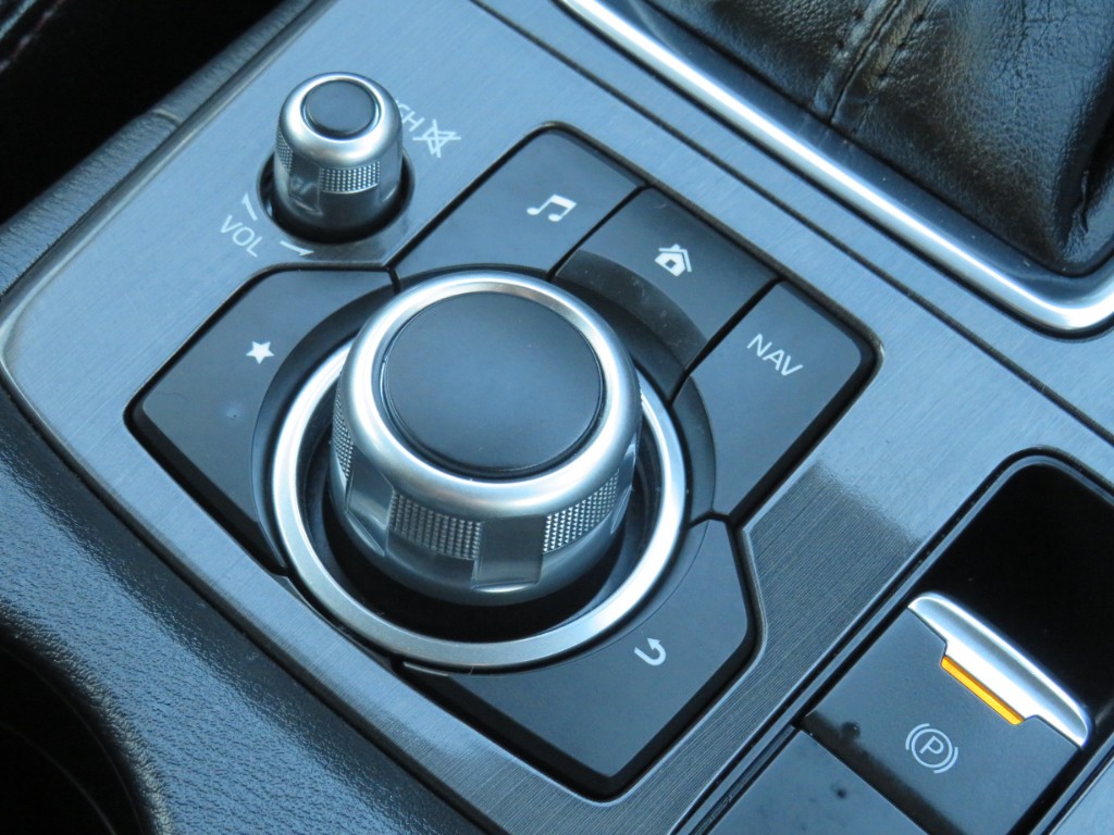 S8105419.jpg