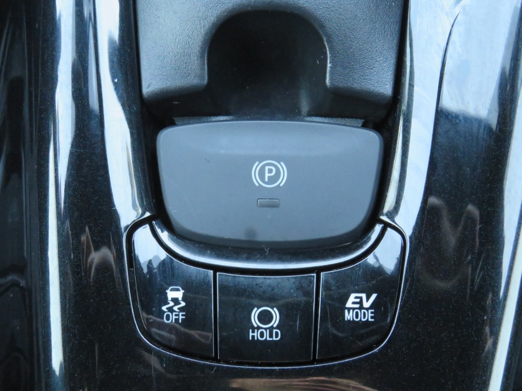 S8106918.jpg
