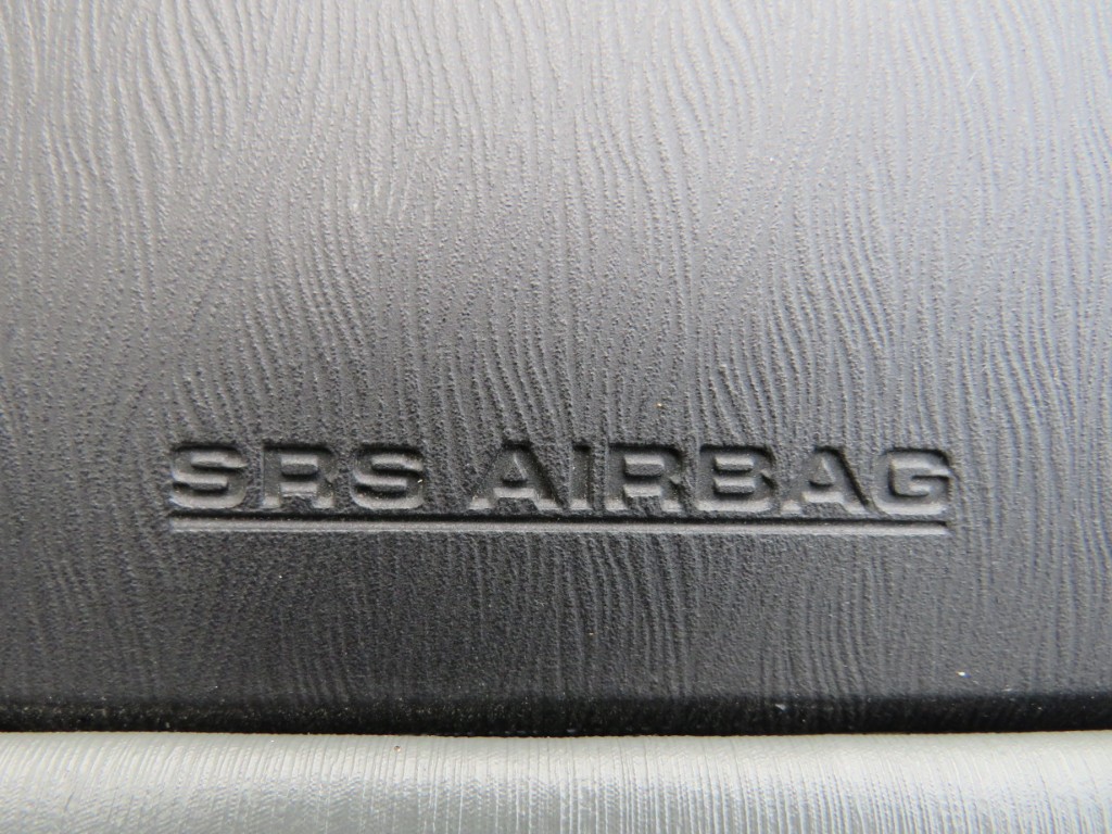 S8107518.jpg