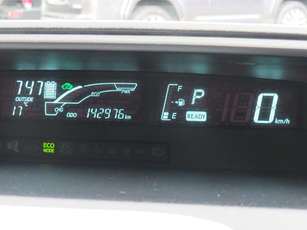 S8109318.jpg