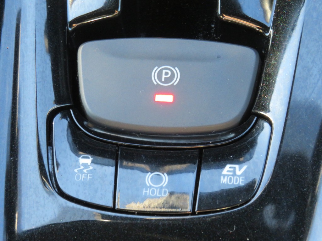 S8111918.jpg
