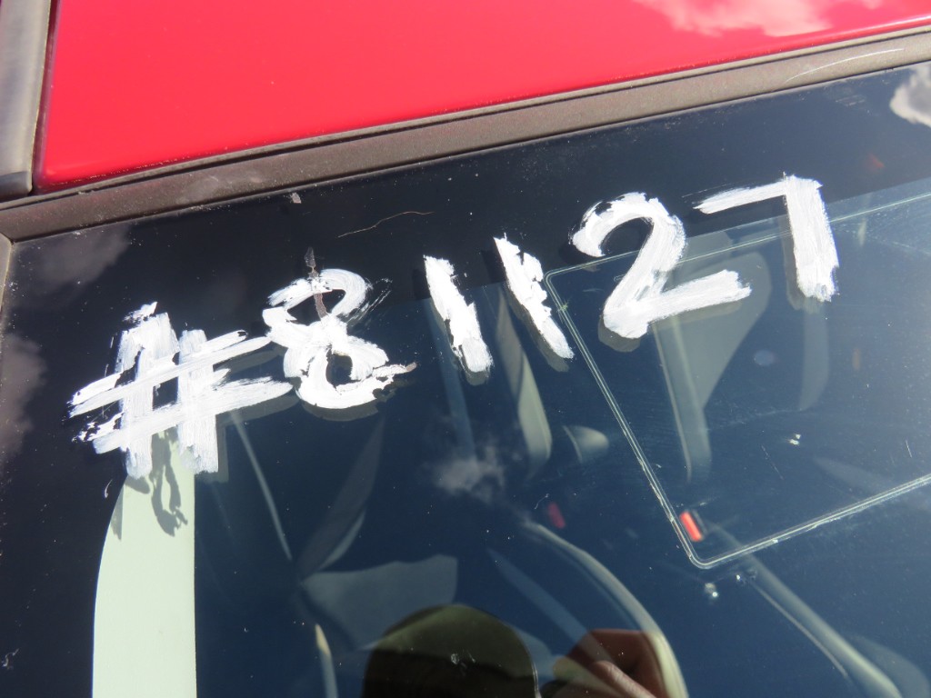 S8112720.jpg