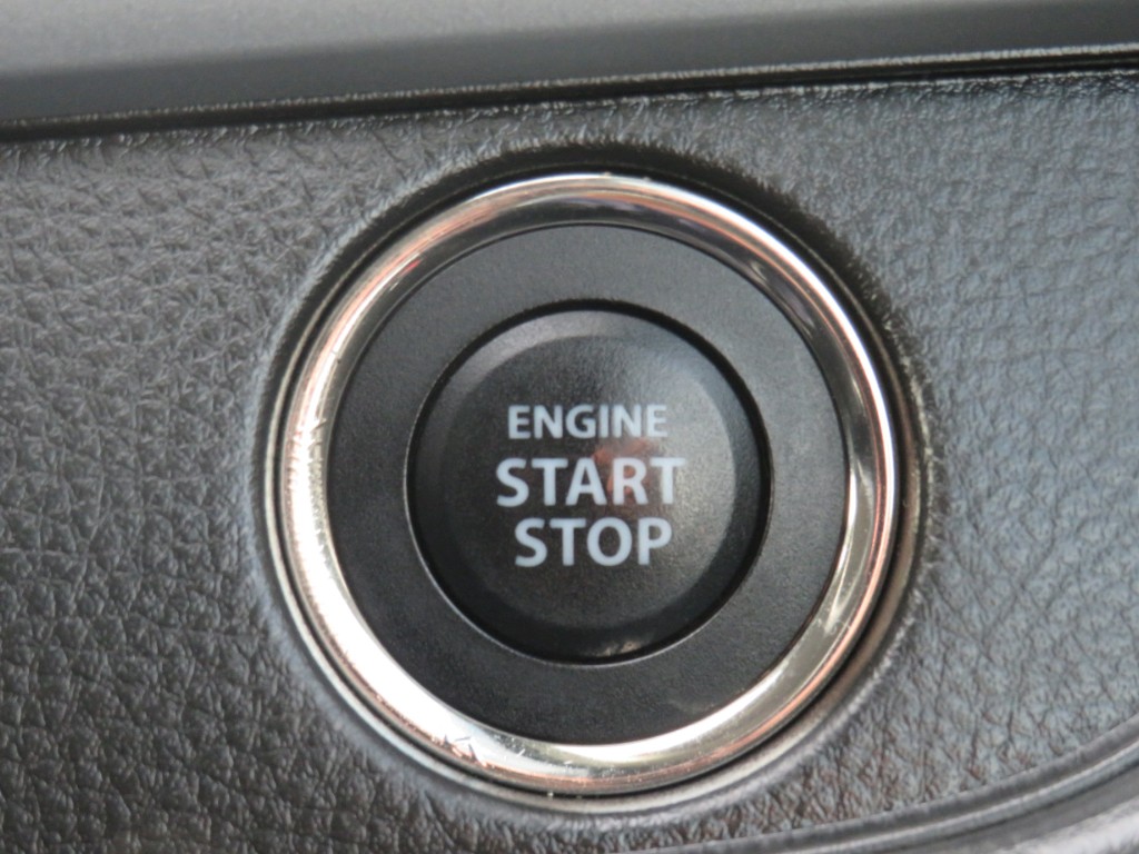 S8114915.jpg
