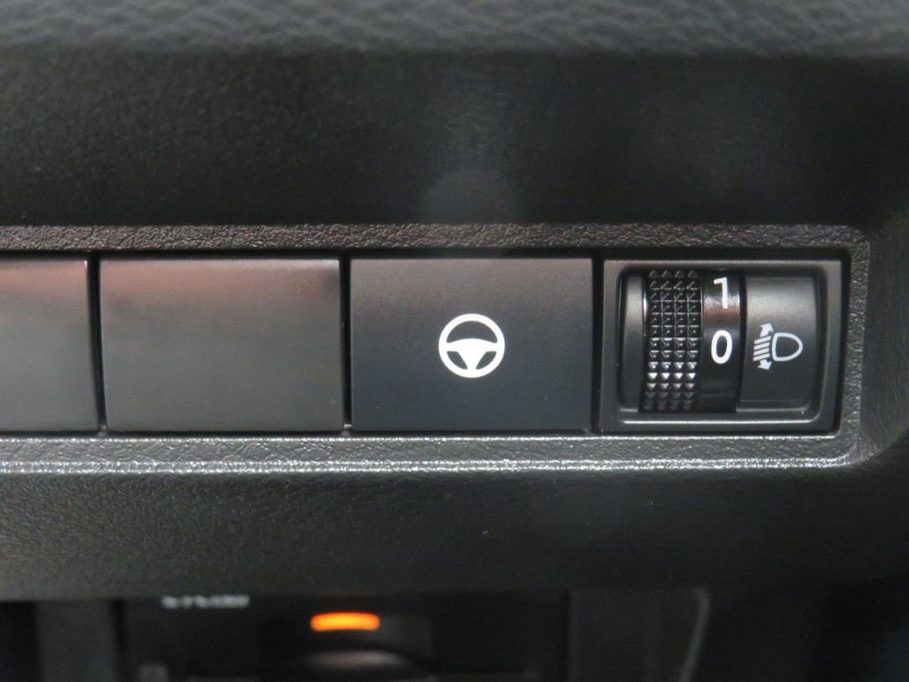 S8115819.jpg
