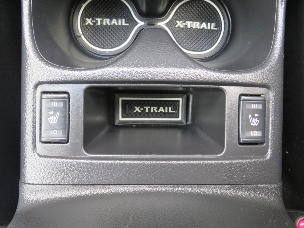 S8116117.jpg