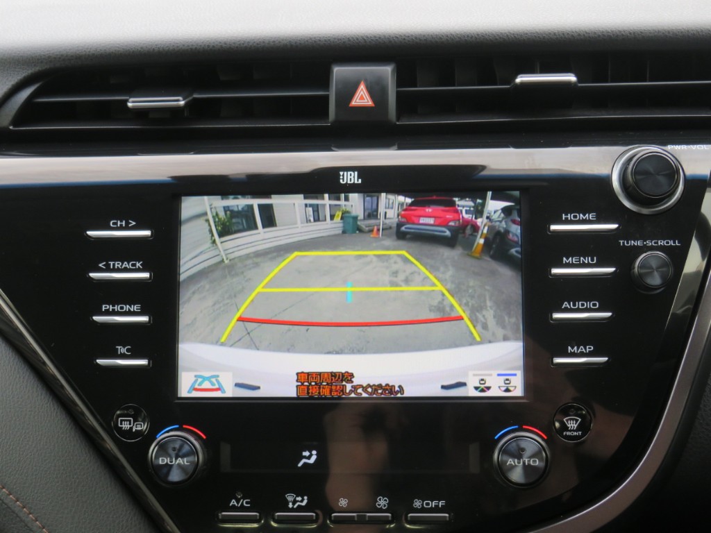 S8116217.jpg
