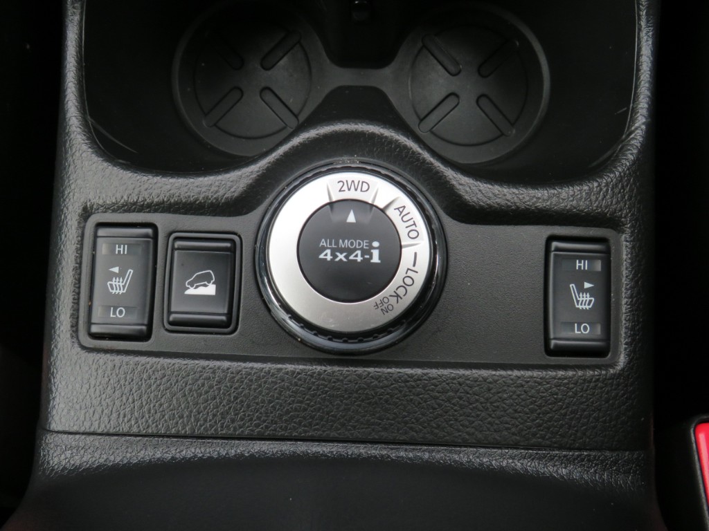 S8117518.jpg