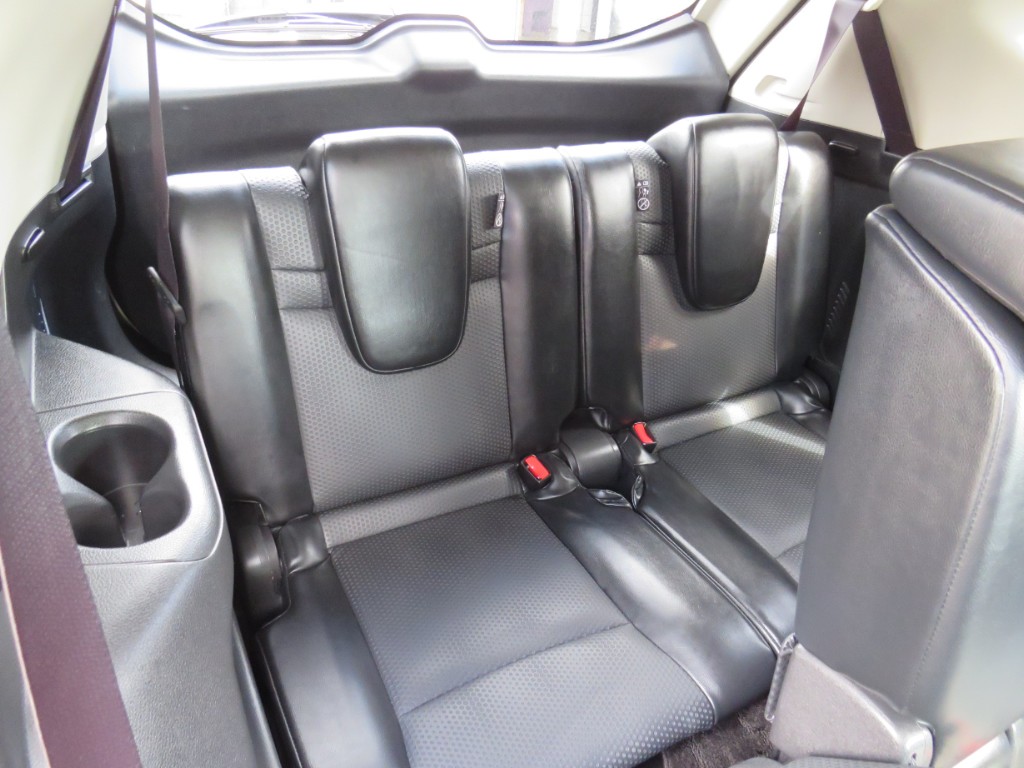 S8117913.jpg