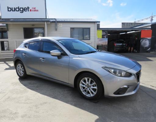 2015 Mazda Axela