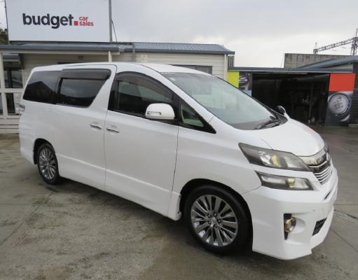 2014 Toyota Vellfire