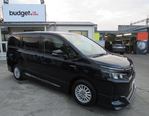 2015 Toyota Voxy